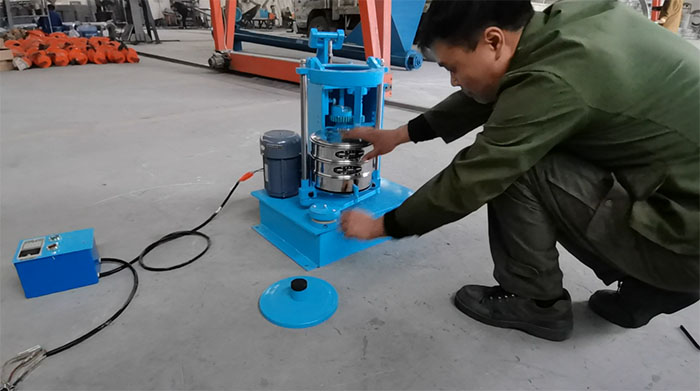 標(biāo)準(zhǔn)振篩機(jī)使用注意事項。